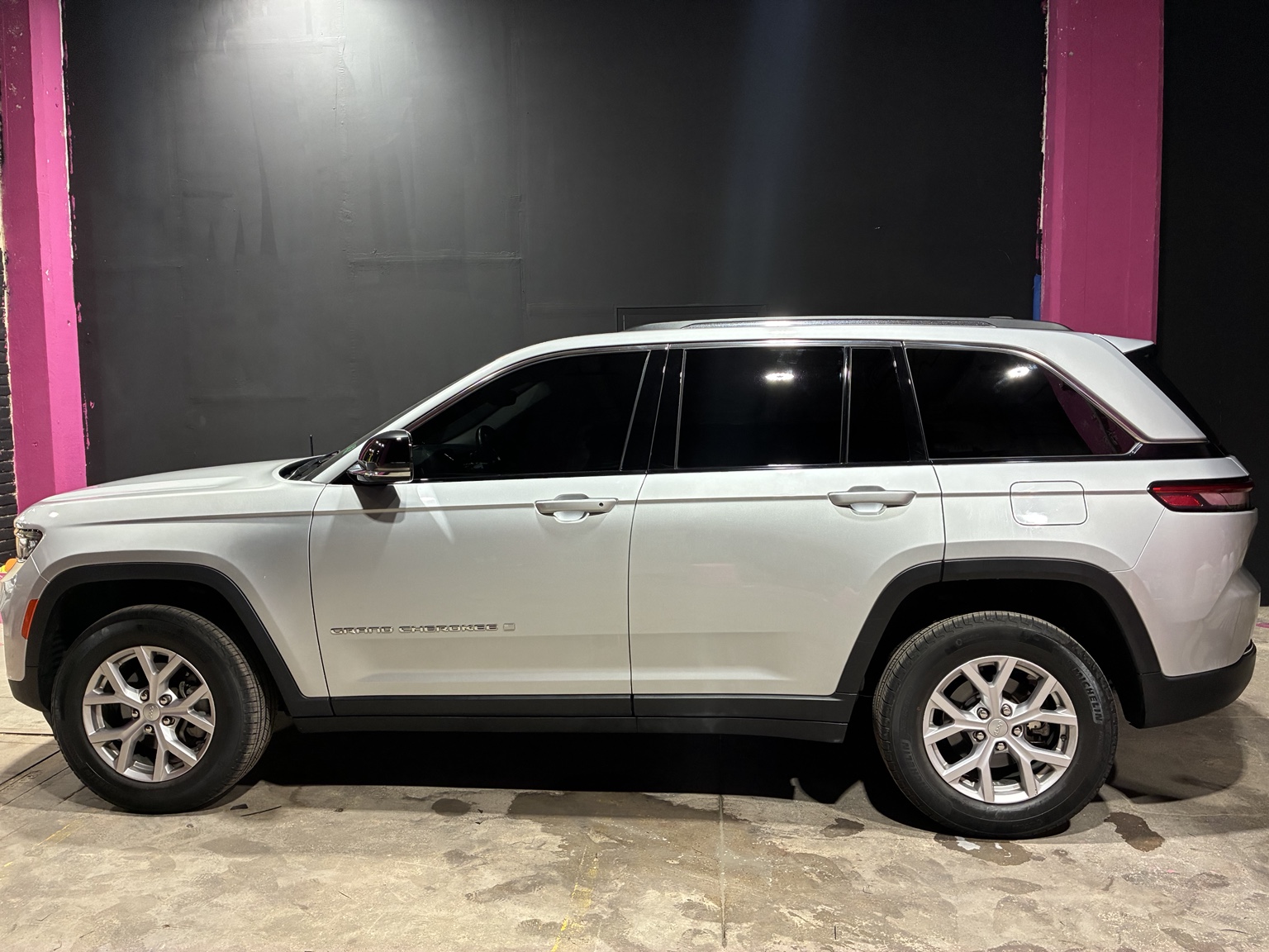 Jeep Grand Cherokee window tint by Pink Label Wraps